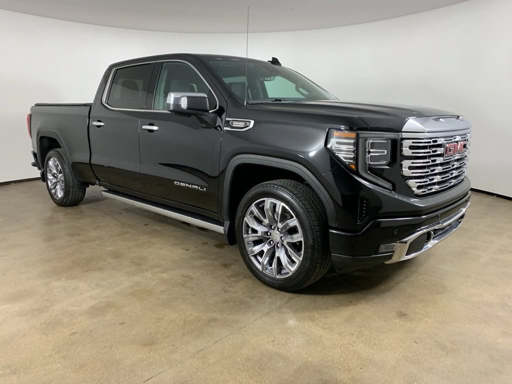 Used 2024 GMC Sierra 1500 Denali w/ Denali Reserve Package AWD/4WD image 5