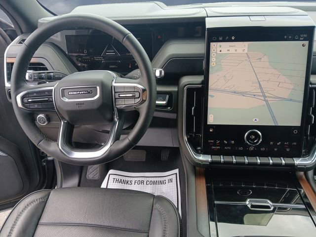 Used 2025 GMC Yukon XL Denali RWD image 10
