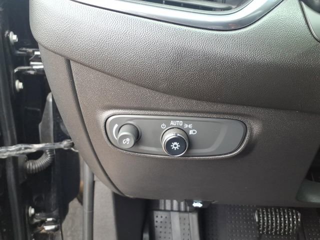 Used 2022 Chevrolet Equinox LT image 13