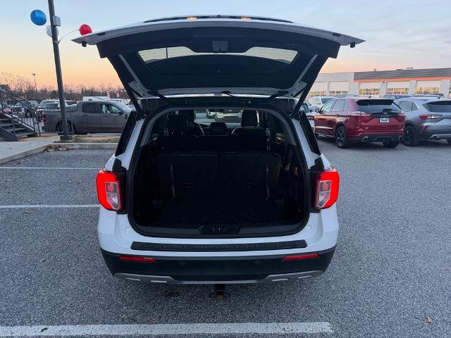 Certified 2021 Ford Explorer XLT w/ Equipment Group 202A image 9