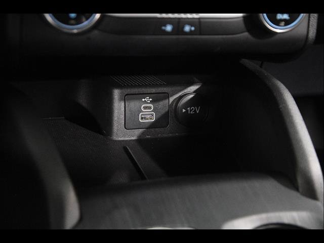 Certified 2025 Ford Escape ST-Line AWD/4WD image 14