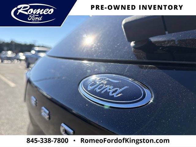 Certified 2022 Ford Escape SE w/ SE Sport Appearance Package AWD/4WD image 31