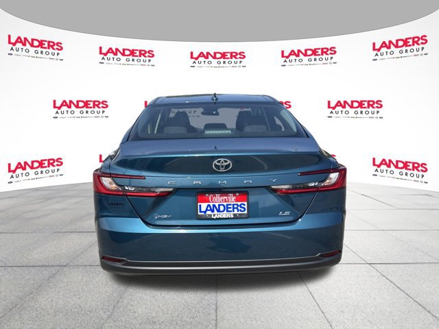 Used 2025 Toyota Camry LE FWD image 4