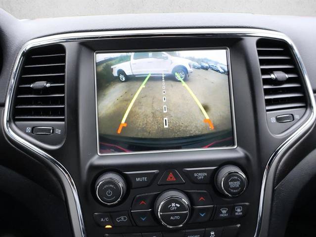 Used 2018 Jeep Grand Cherokee Altitude AWD/4WD image 18