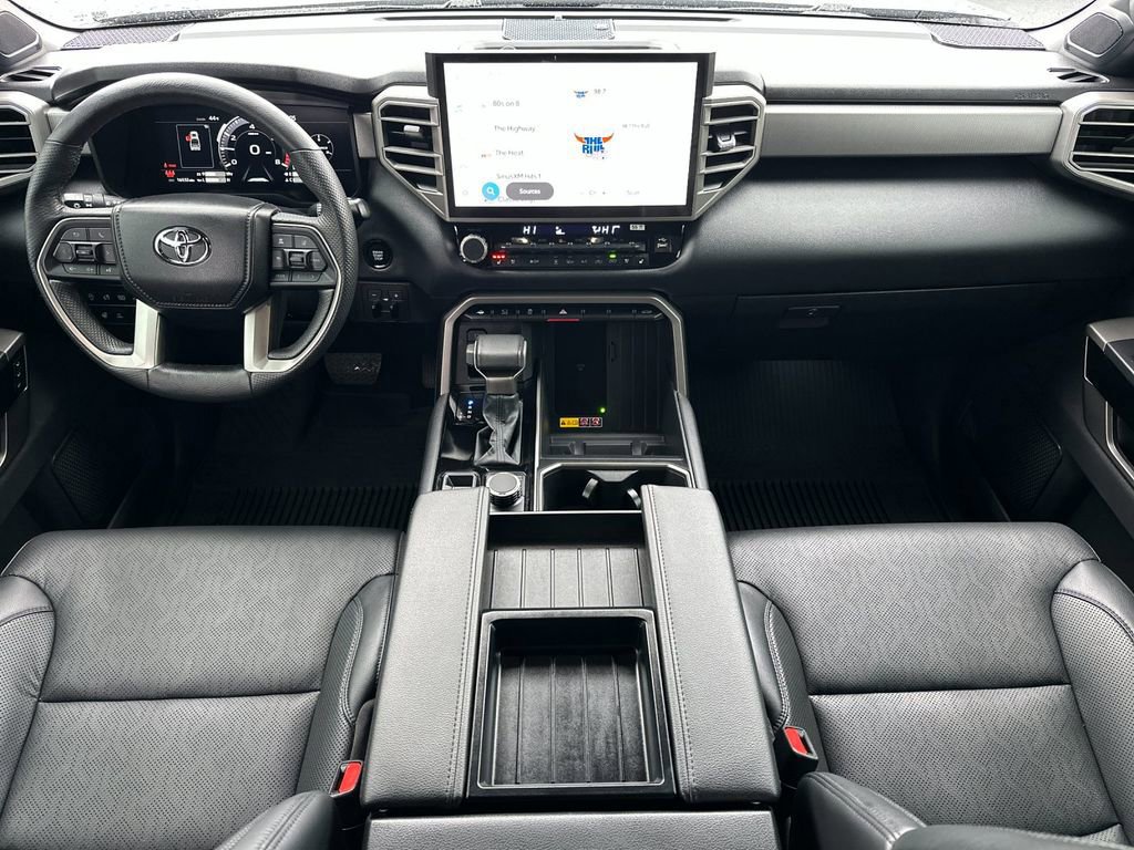 Used 2025 Toyota Tundra Limited AWD/4WD image 12