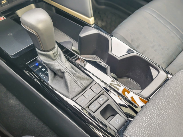 Used 2025 Toyota Camry XSE image 18