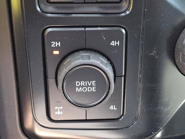 Certified 2025 Ford F350 XLT AWD/4WD image 23