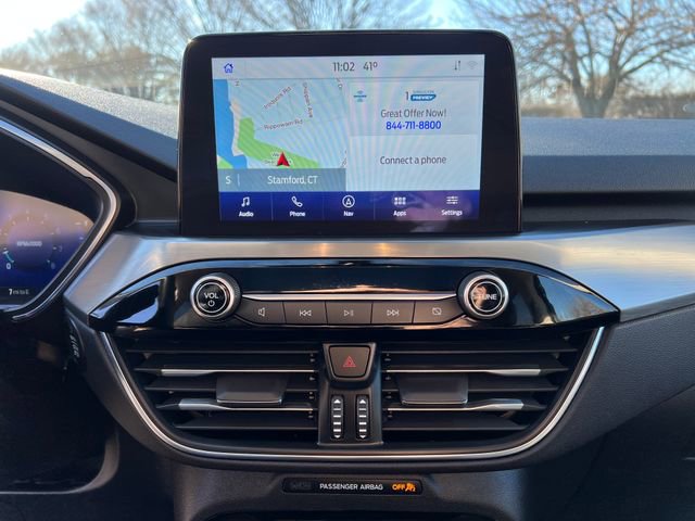 Certified 2022 Ford Escape Titanium image 21