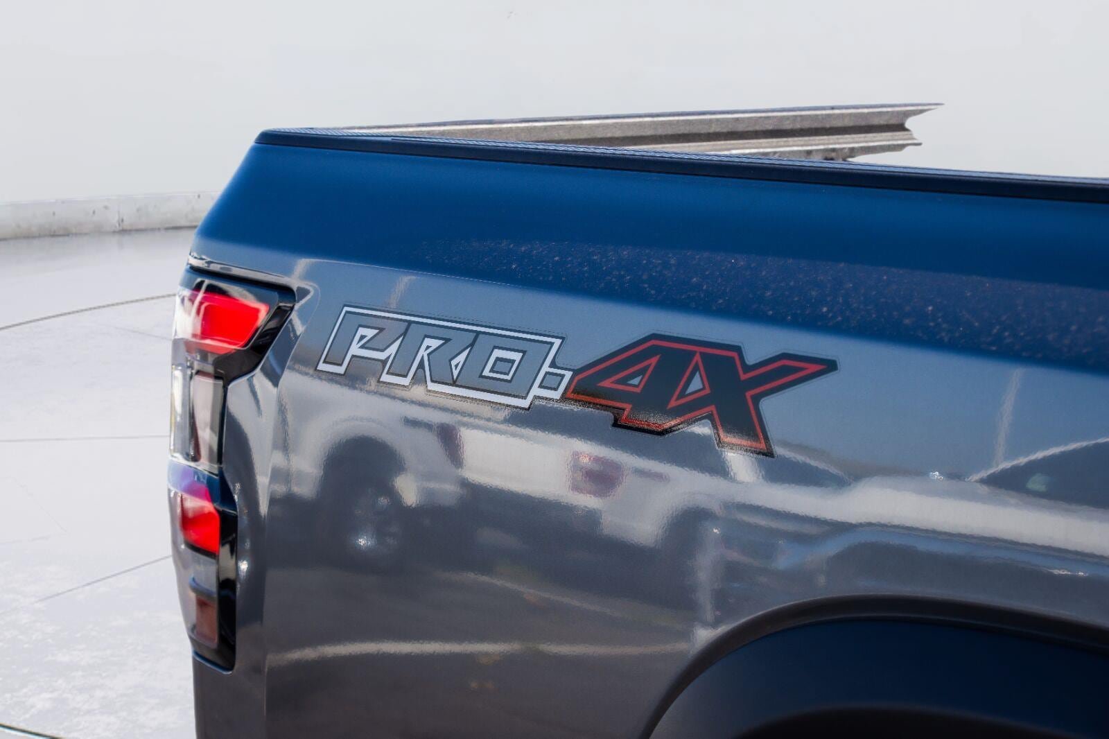 Used 2024 Nissan Frontier PRO-4X w/ Pro Convenience Package AWD/4WD image 5