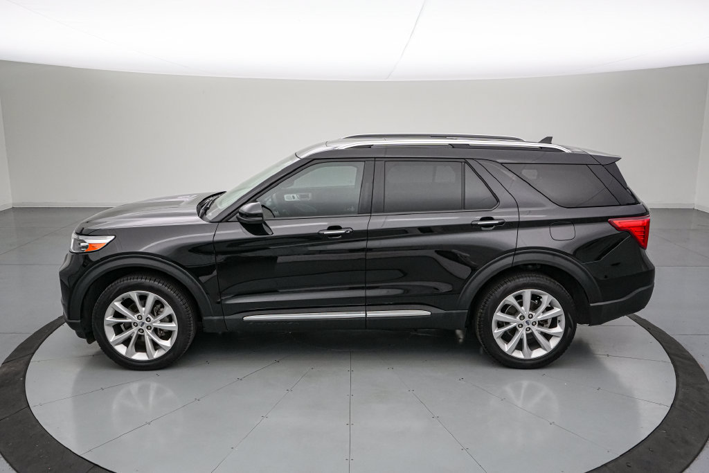 Certified 2024 Ford Explorer Platinum w/ Technology Package AWD/4WD image 7
