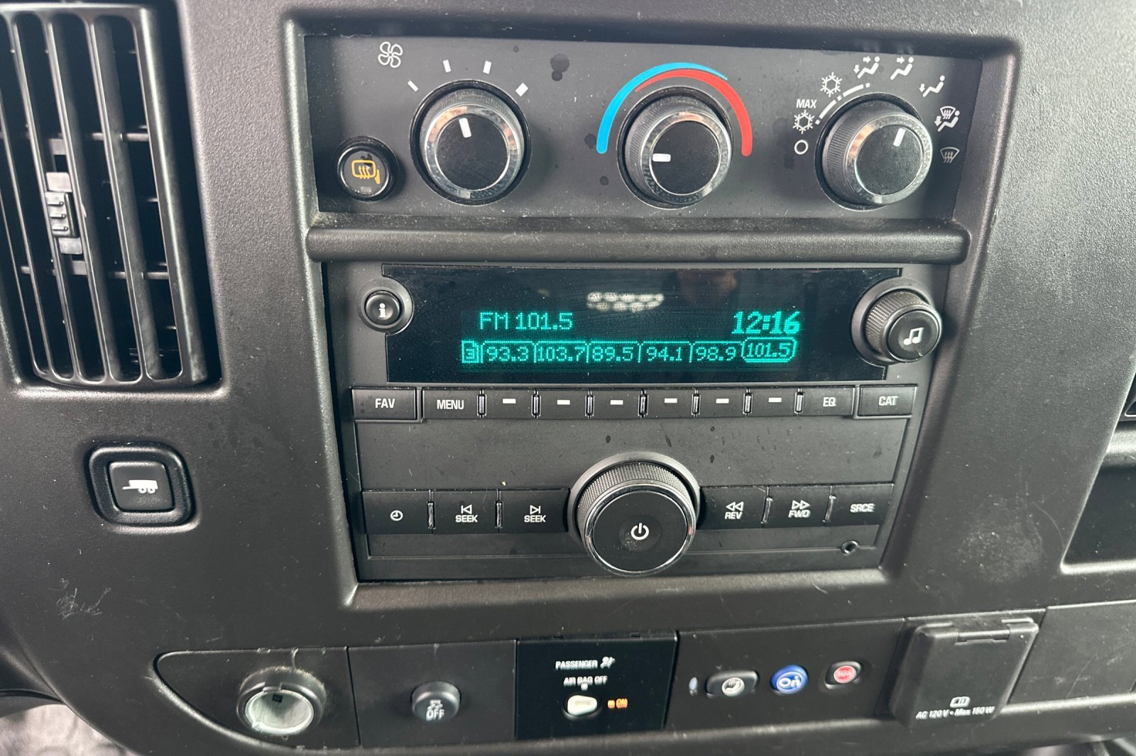 Used 2023 Chevrolet Express 2500 w/ Driver Convenience Package image 19