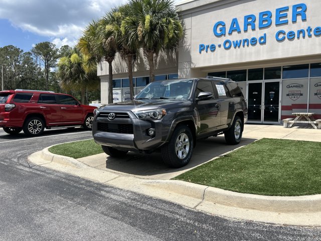 Used 2021 Toyota 4Runner SR5 Premium w/ Moonroof Package RWD image 12