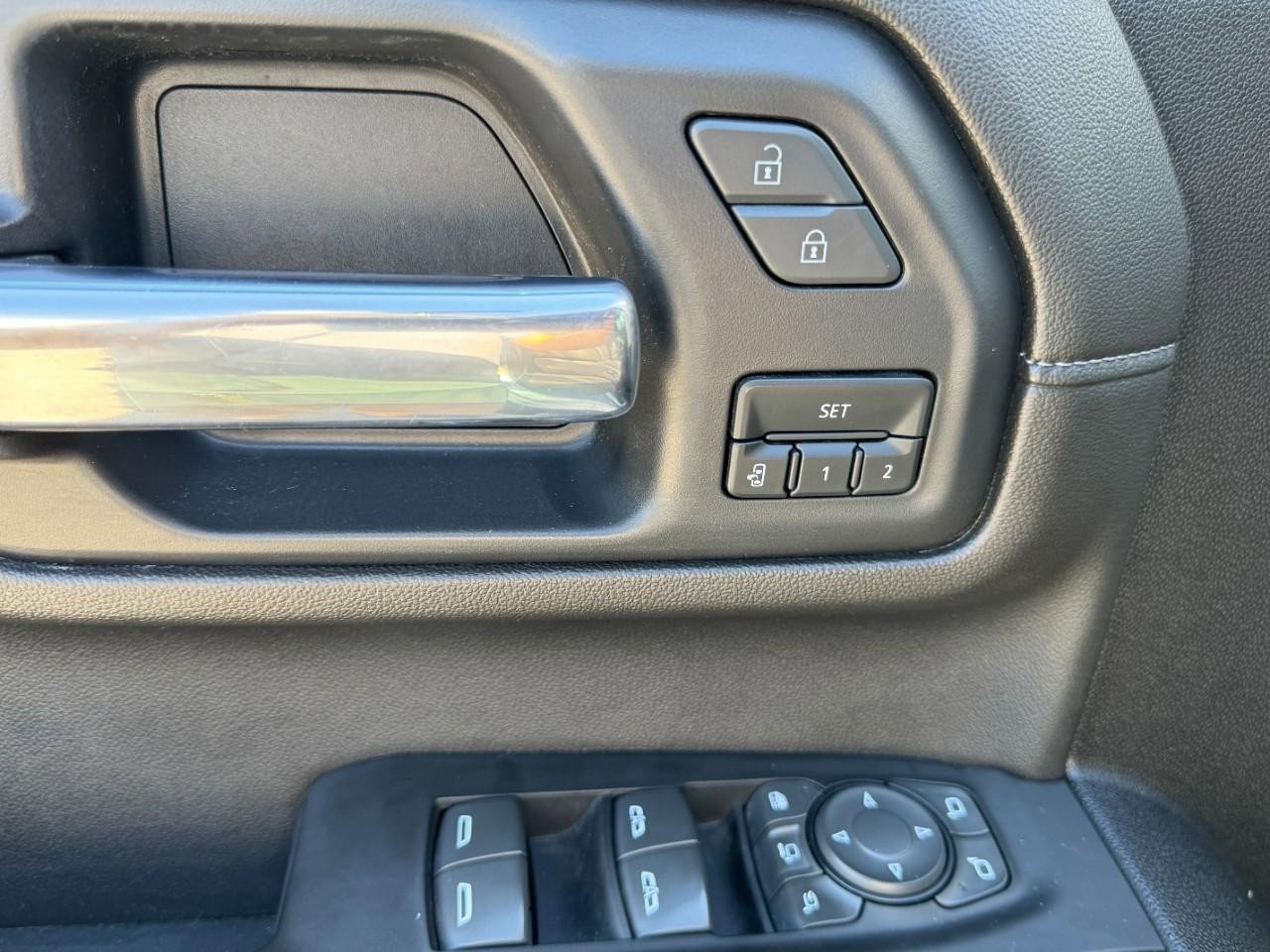 Used 2023 Chevrolet Silverado 2500 LTZ w/ Gooseneck/5TH Wheel Package image 16