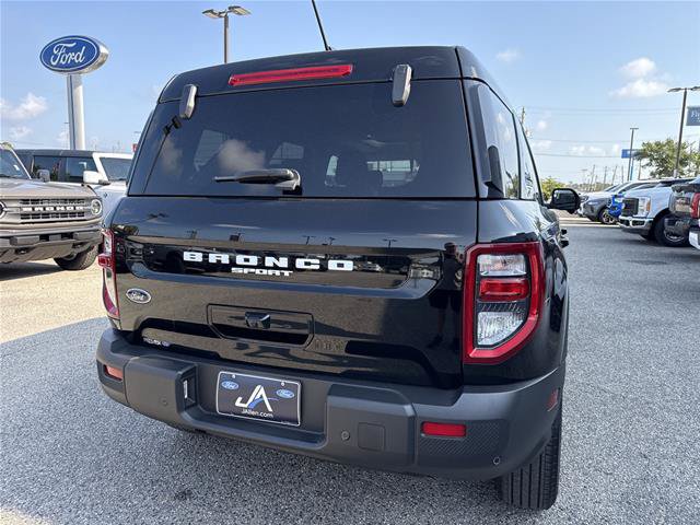Certified 2025 Ford Bronco Sport Outer Banks w/ Outer Banks Tech Package+ AWD/4WD image 14