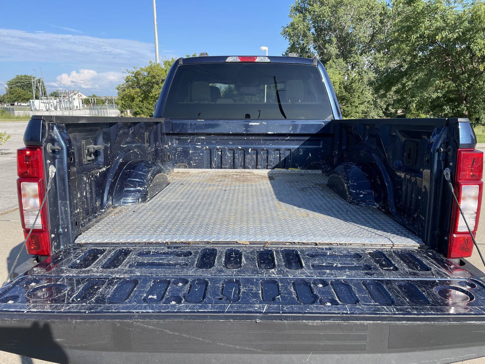 Certified 2020 Ford F250 XLT w/ XLT Value Package RWD image 33