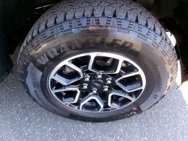 Certified 2022 Ford F150 XLT w/ Equipment Group 302A High image 7