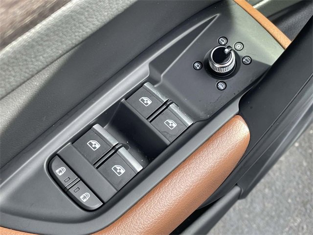 Used 2024 Audi Q5 2.0T Premium w/ Convenience Package image 13