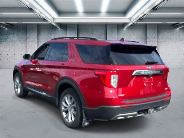 Certified 2023 Ford Explorer XLT w/ Equipment Group 202A AWD/4WD image 4