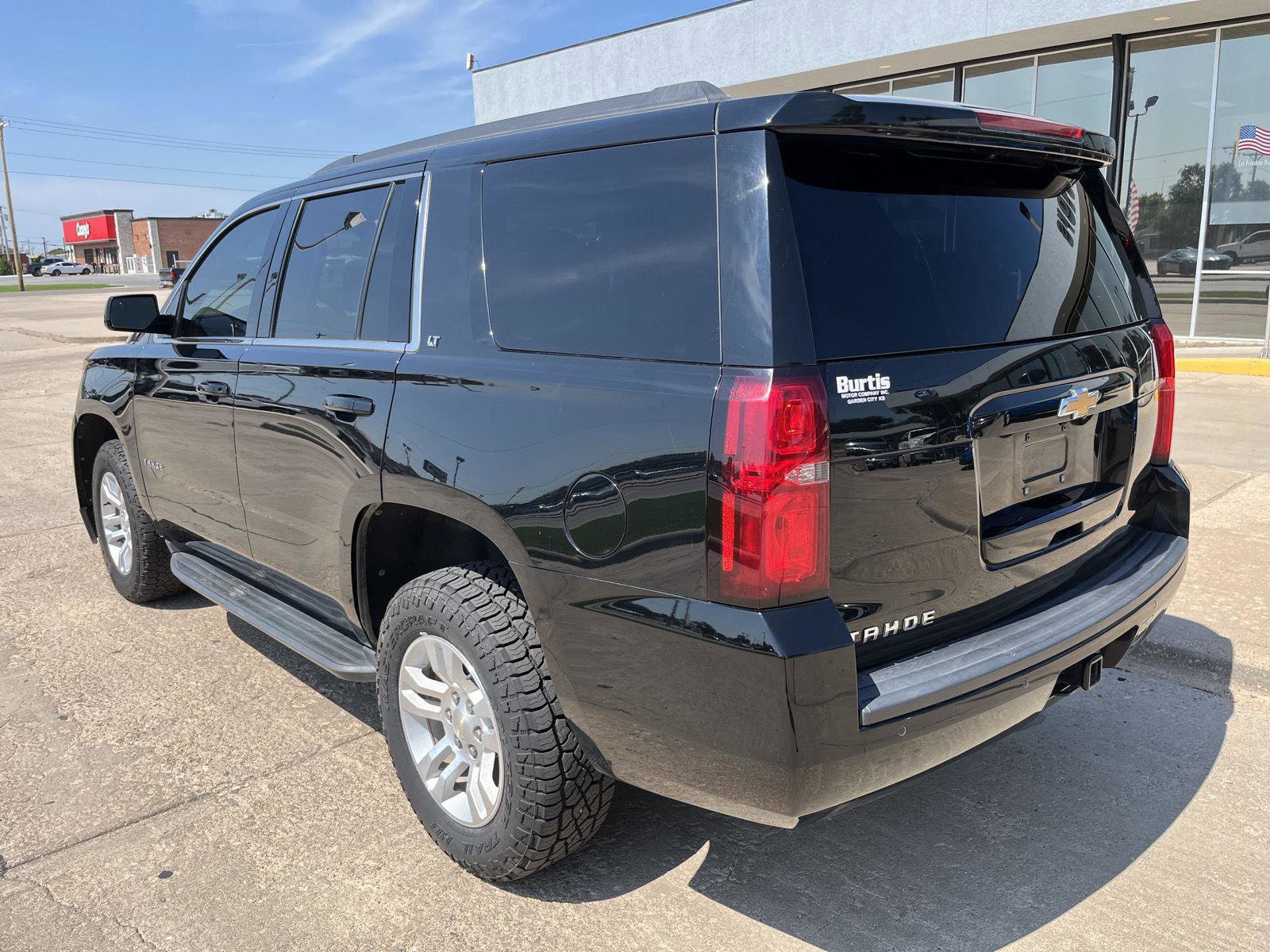 Used 2019 Chevrolet Tahoe LT image 3