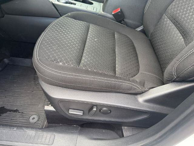 Certified 2024 Ford Escape Active AWD/4WD image 29
