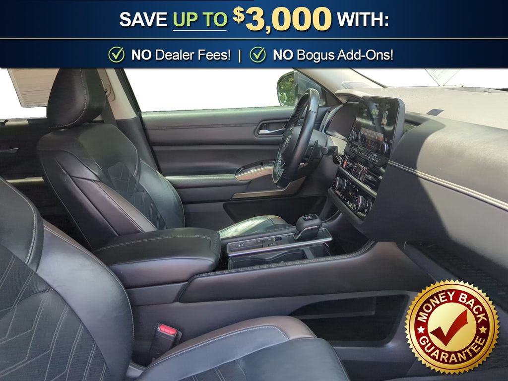 Used 2022 Nissan Pathfinder Platinum w/ Cargo Package FWD image 22