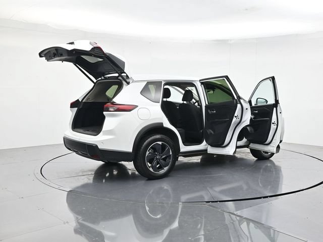 Used 2024 Nissan Rogue SV AWD/4WD image 52