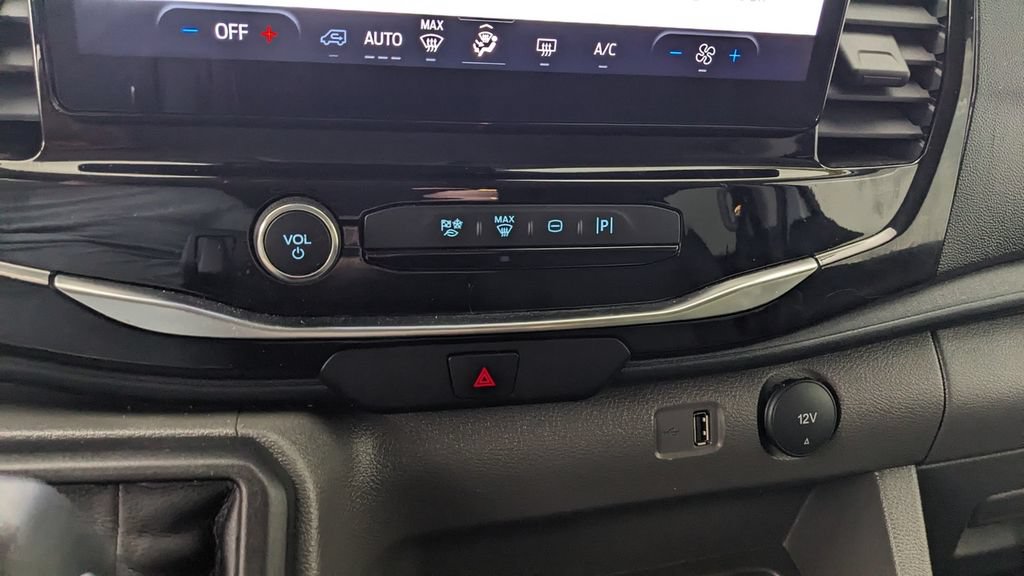 Certified 2025 Ford Transit 350 XLT RWD image 28