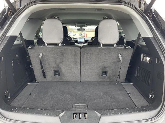 Certified 2022 Ford Explorer XLT w/ Equipment Group 202A image 36