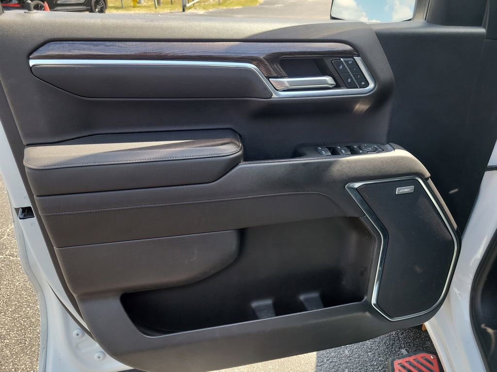 Used 2023 Chevrolet Silverado 1500 LTZ AWD/4WD image 14