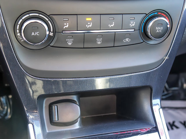 Used 2017 Nissan Sentra SR Turbo w/ SR Turbo Premium Package image 18