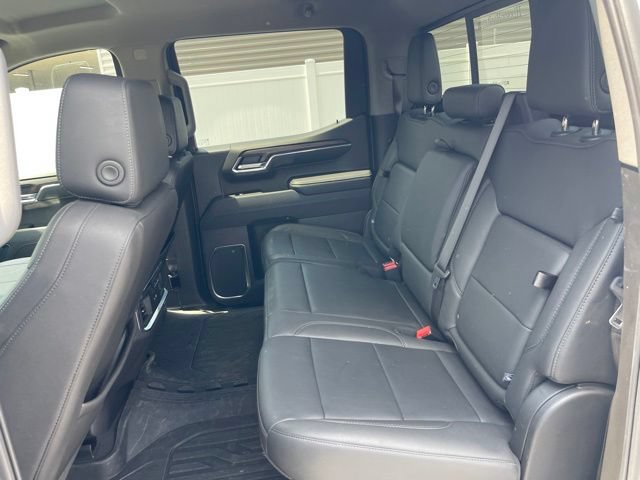 Used 2024 GMC Sierra 1500 SLT RWD image 18