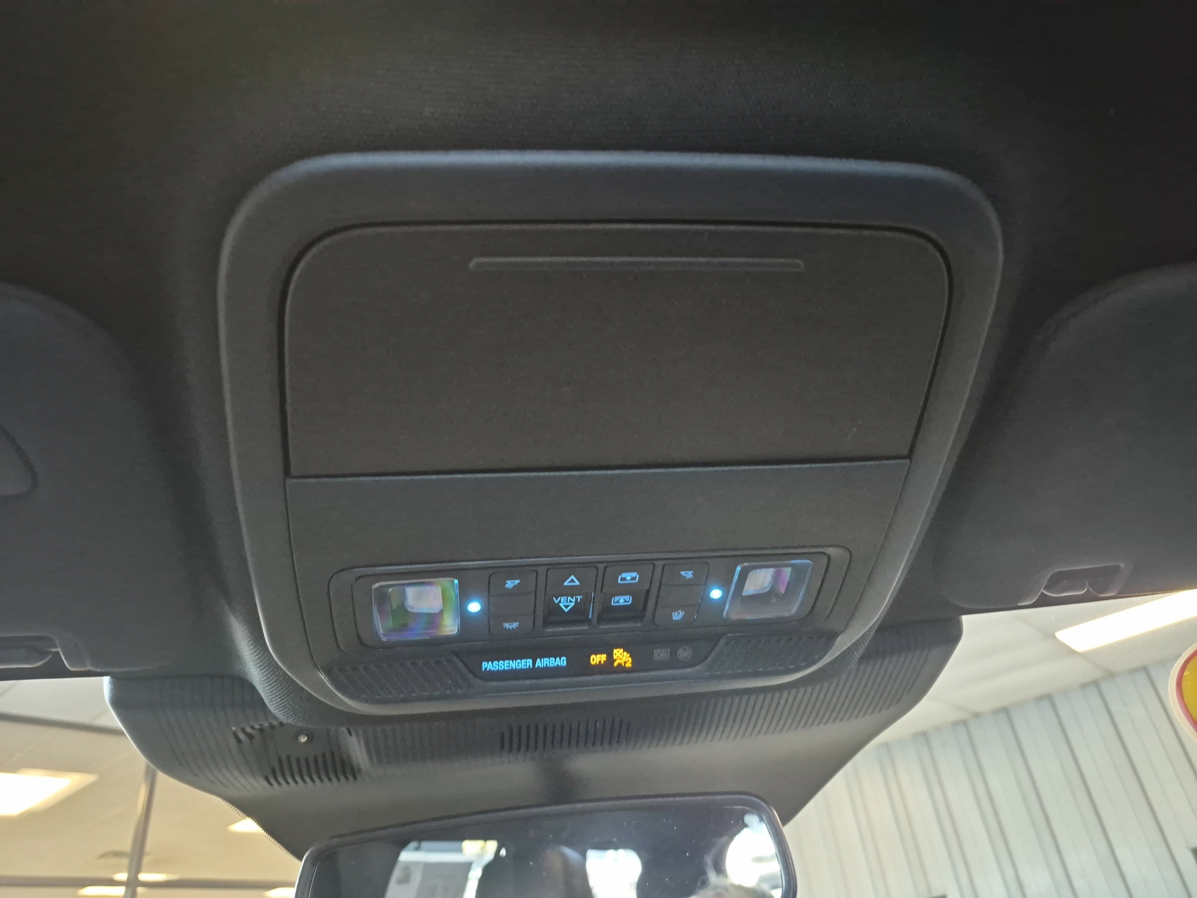 Certified 2025 Ford Explorer Platinum image 39