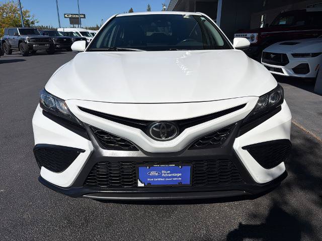 Used 2023 Toyota Camry SE FWD image 2