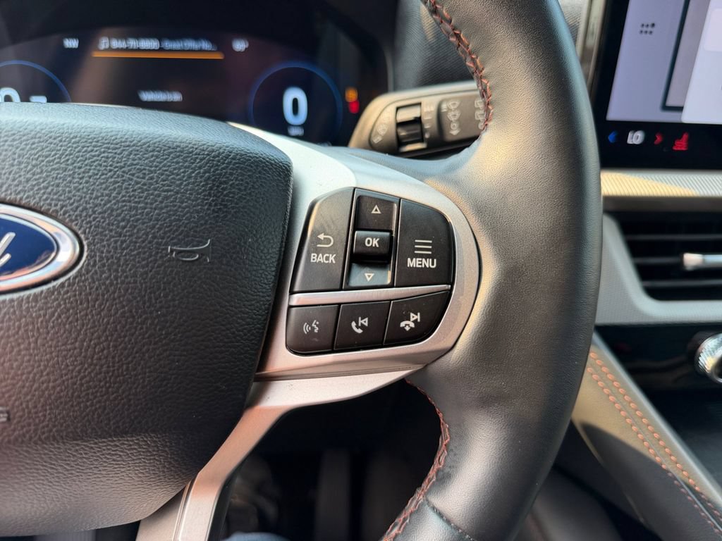 Certified 2025 Ford Explorer Active AWD/4WD image 19