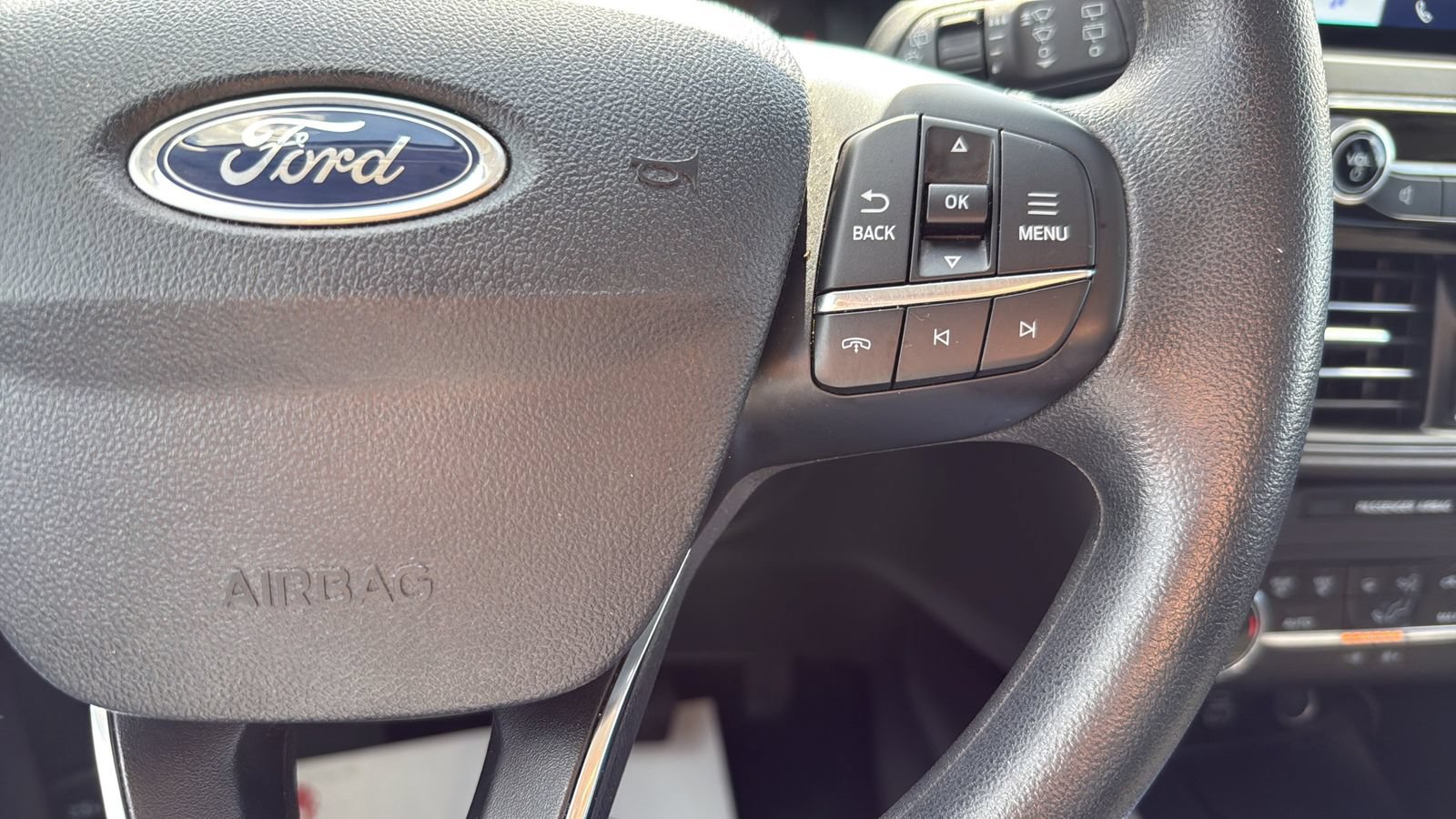Certified 2025 Ford Escape Active FWD image 15