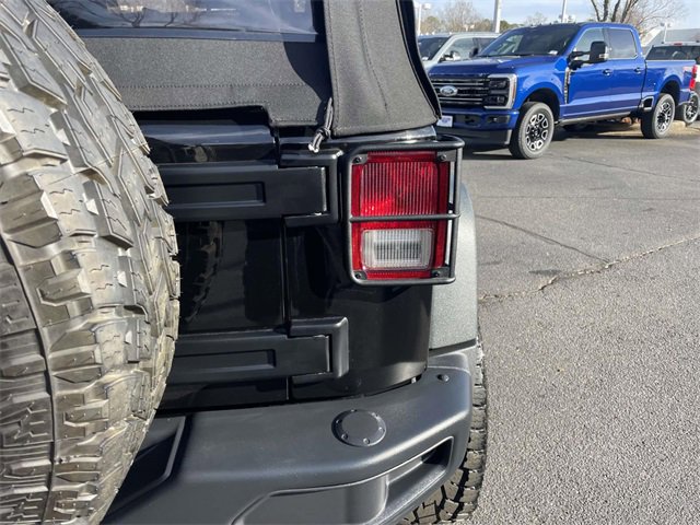 Used 2018 Jeep Wrangler Unlimited Rubicon image 30