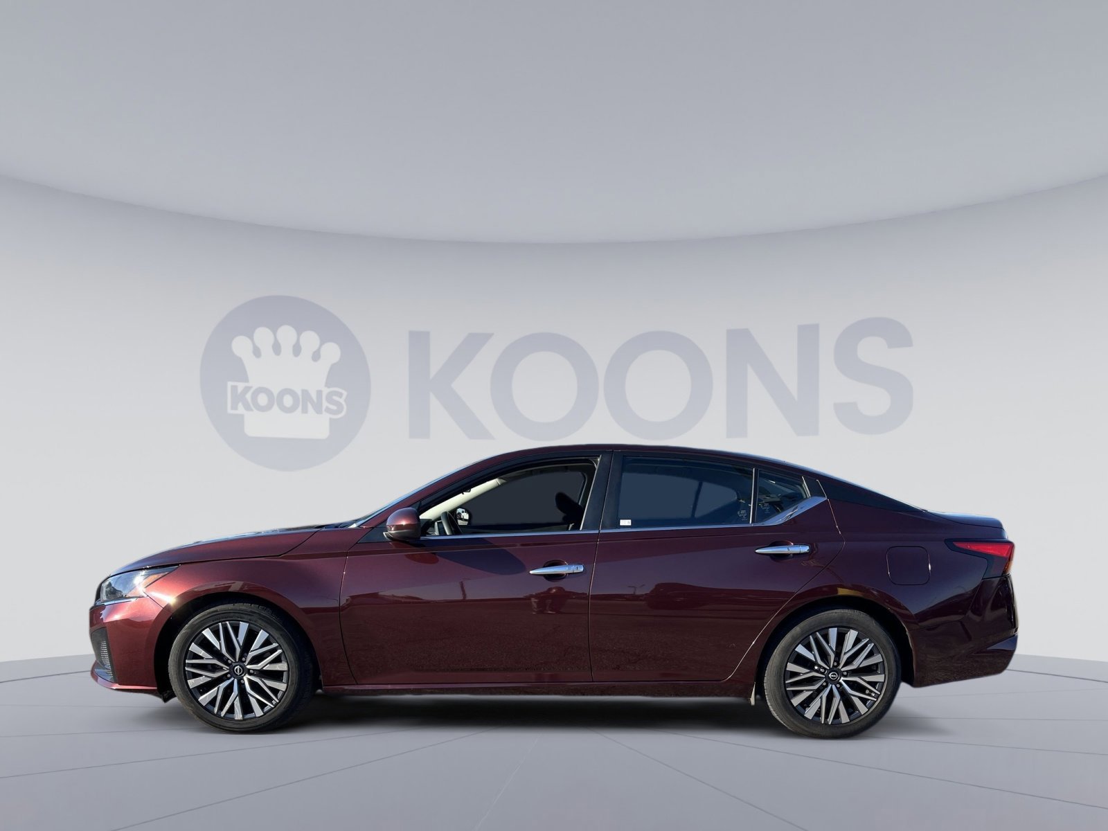 Used 2023 Nissan Altima 2.5 SV FWD image 6