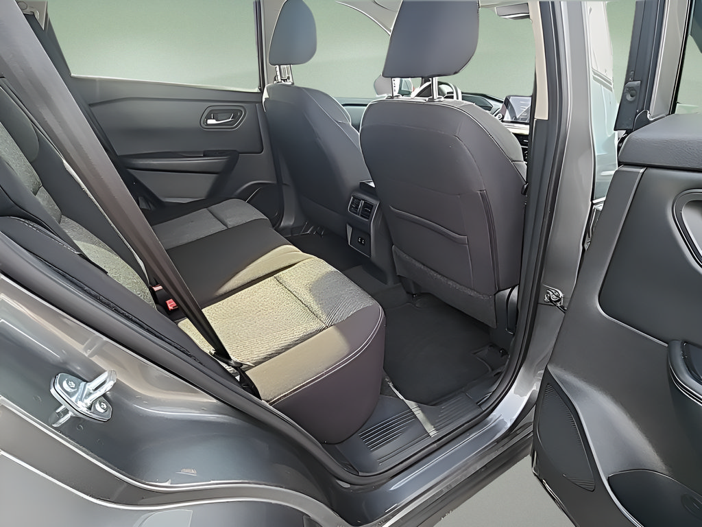 Used 2024 Nissan Rogue SV AWD/4WD image 13
