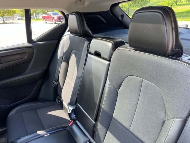 Used 2020 Volvo XC40 T5 Momentum w/ Protection Package Premier AWD/4WD image 24