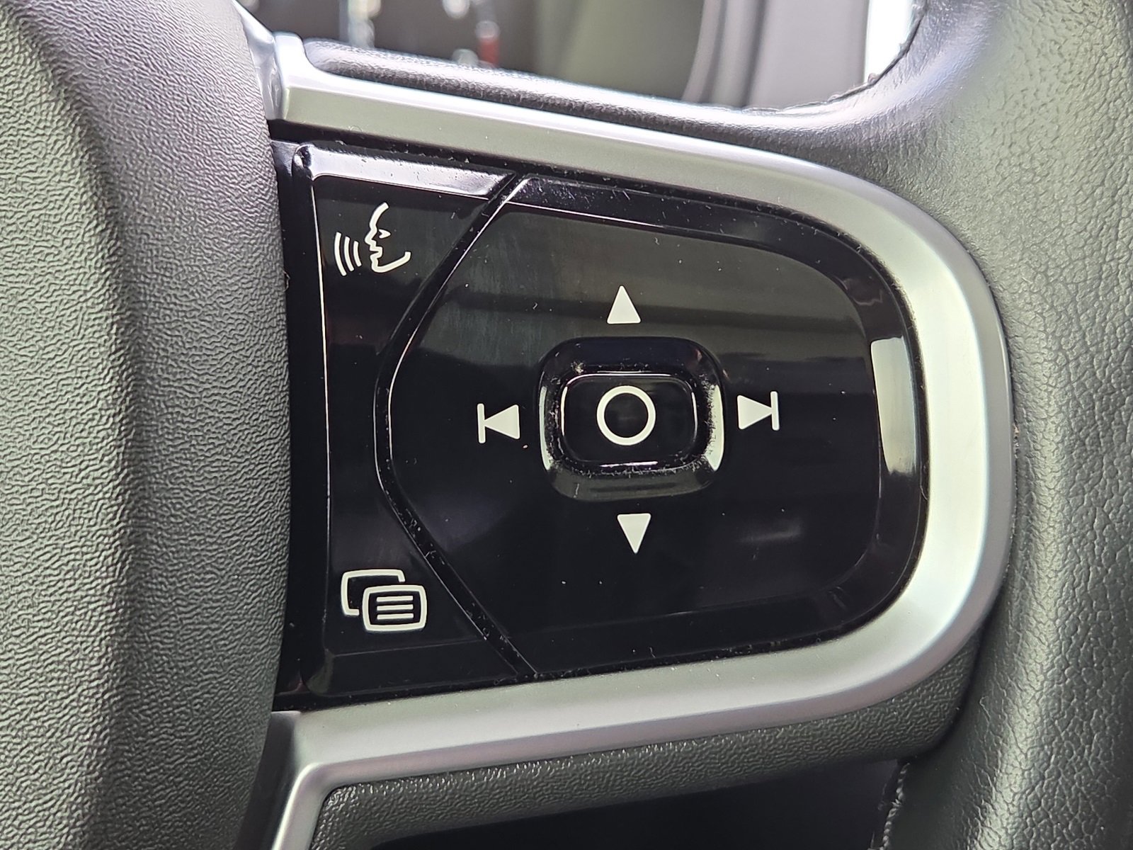 Used 2019 Volvo XC90 T6 Inscription w/ Protection Package Premier image 21