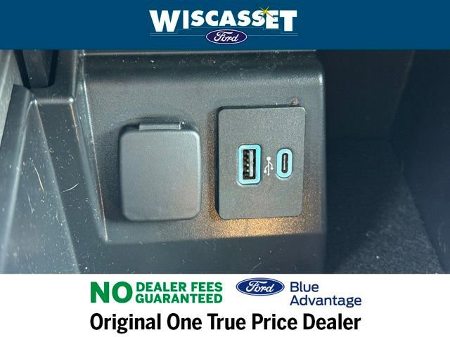 Certified 2022 Ford Explorer XLT w/ Equipment Group 202A image 19