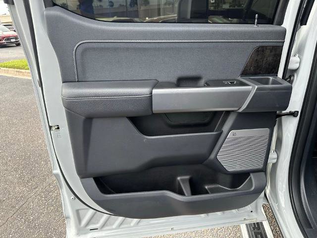 Certified 2025 Ford F250 Lariat w/ Chrome Package image 16