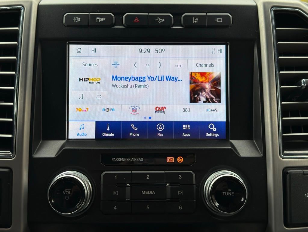 Certified 2021 Ford F450 Platinum w/ FX4 Off-Road Package image 16