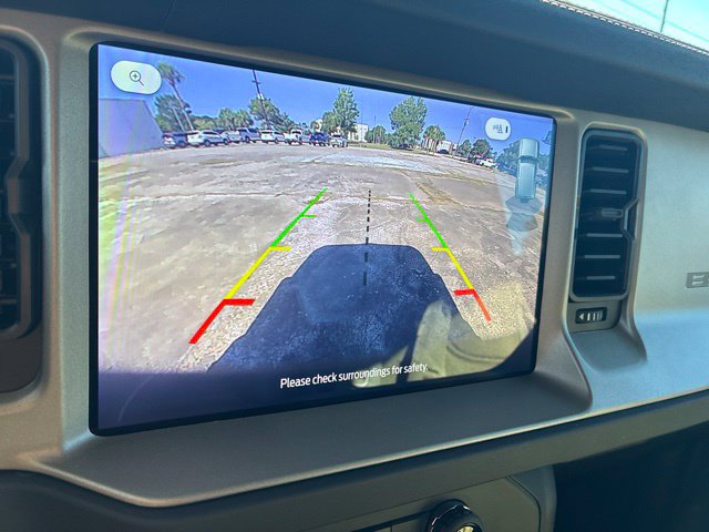 Certified 2025 Ford Bronco Outer Banks w/ Black Appearance Package AWD/4WD image 33