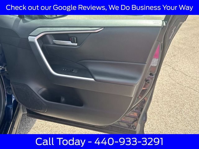 Used 2024 Toyota RAV4 XLE AWD/4WD image 26