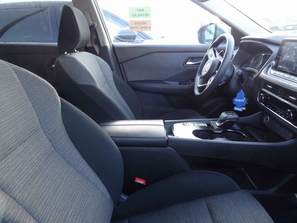 Used 2023 Nissan Rogue SV image 7