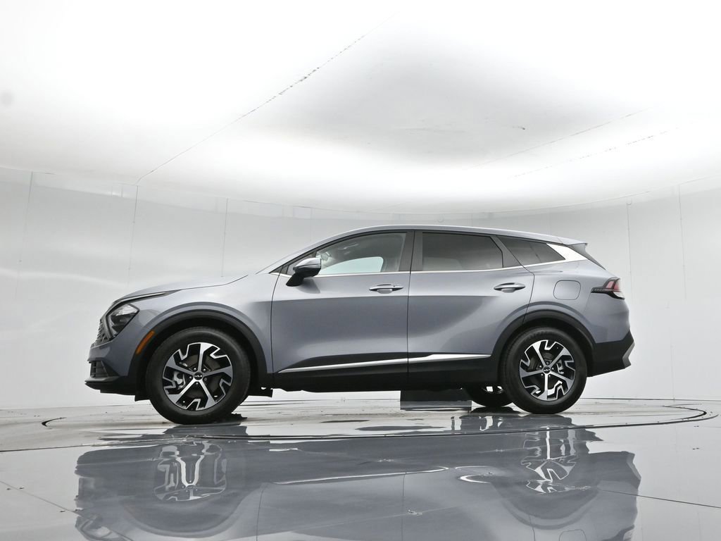 Used 2023 Kia Sportage EX image 20