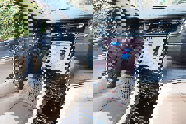 Used 2025 Jeep Grand Cherokee L Limited w/ Luxury Tech Group II image 10