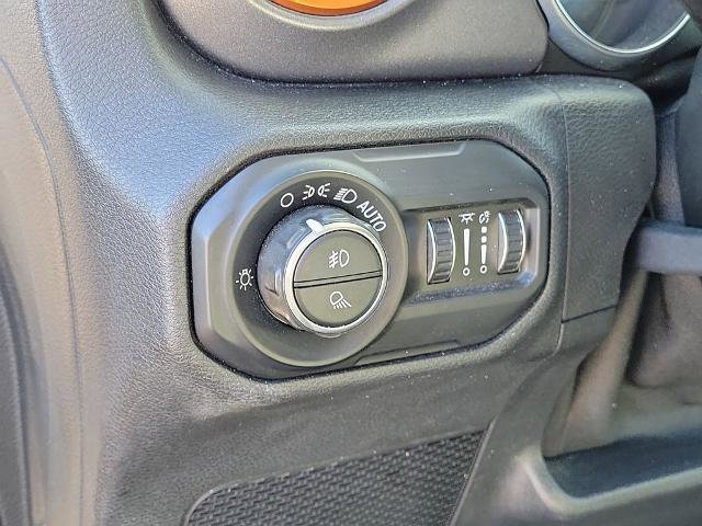 Used 2020 Jeep Gladiator Mojave image 24