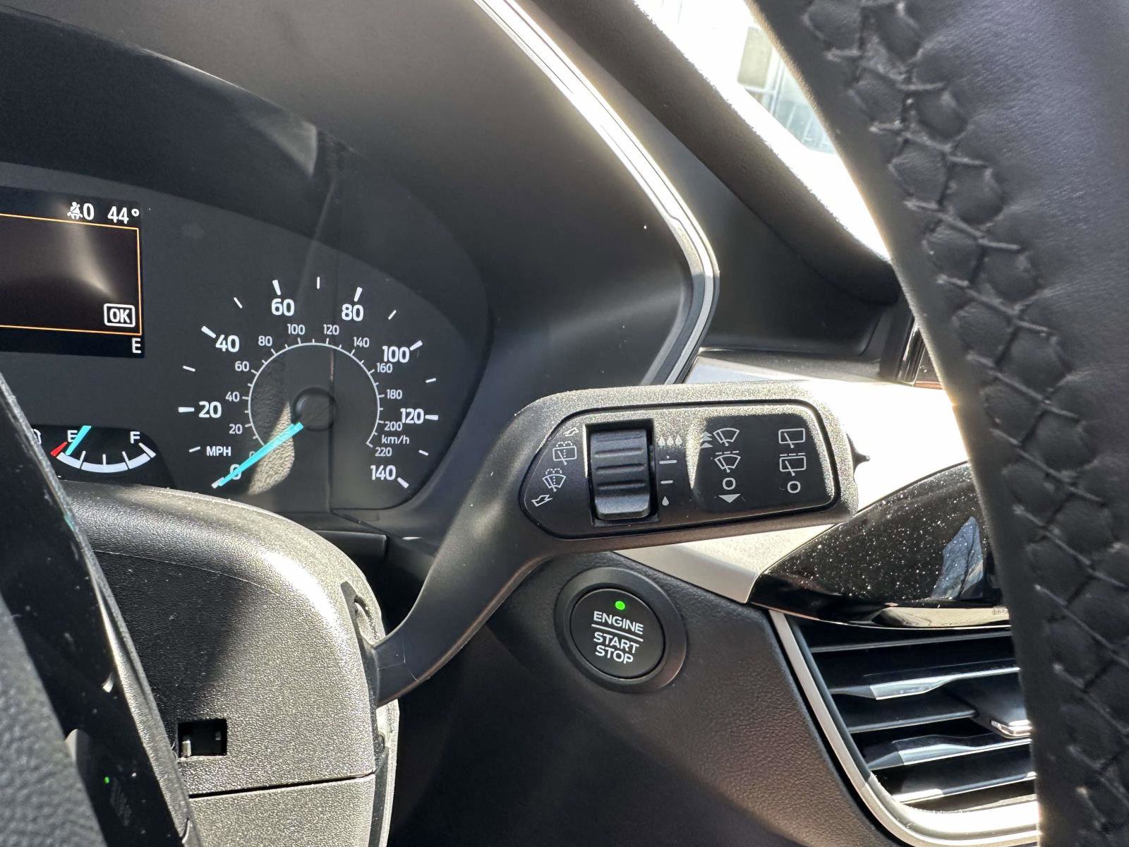 Certified 2022 Ford Escape SE w/ Cold Weather Package image 29